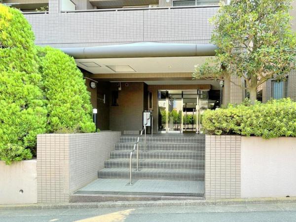 藤和シティホームズひばりヶ丘学園町　3階 エントランス（外）