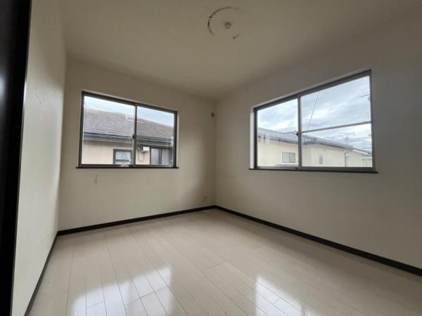 小平市花小金井5丁目　中古一戸建て 洋室