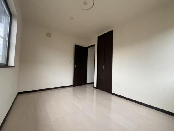 小平市花小金井5丁目　中古一戸建て 洋室