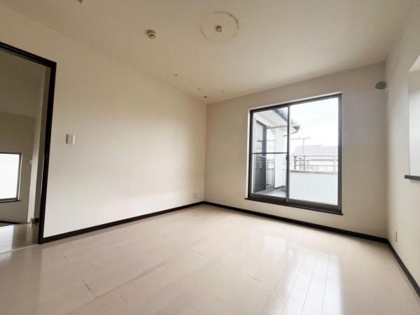 小平市花小金井5丁目　中古一戸建て 洋室