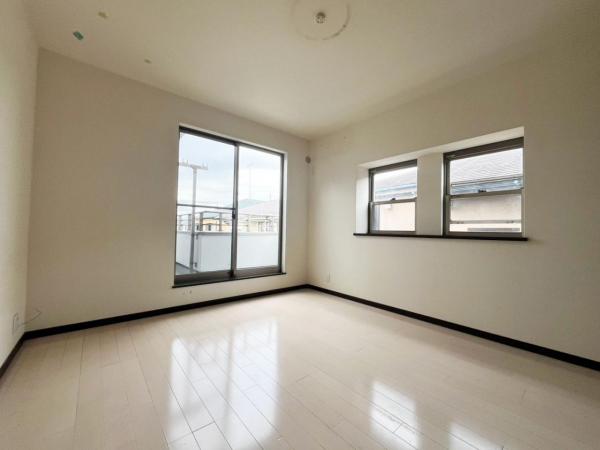 小平市花小金井5丁目　中古一戸建て 洋室