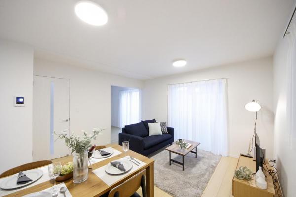 所沢市山口　新築一戸建て リビングダイニング