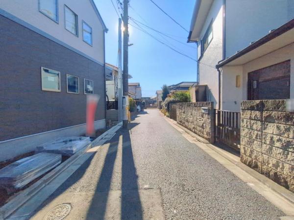 練馬区南田中5丁目　新築一戸建て 前面道路含む現地写真
