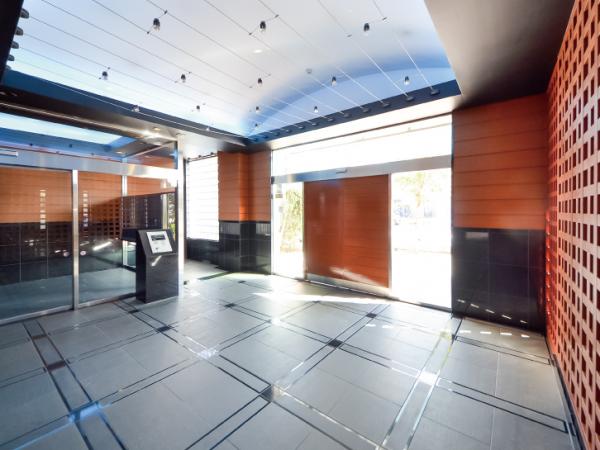 グランシャトレ坂戸スプランドゥール　10階 エントランスホール