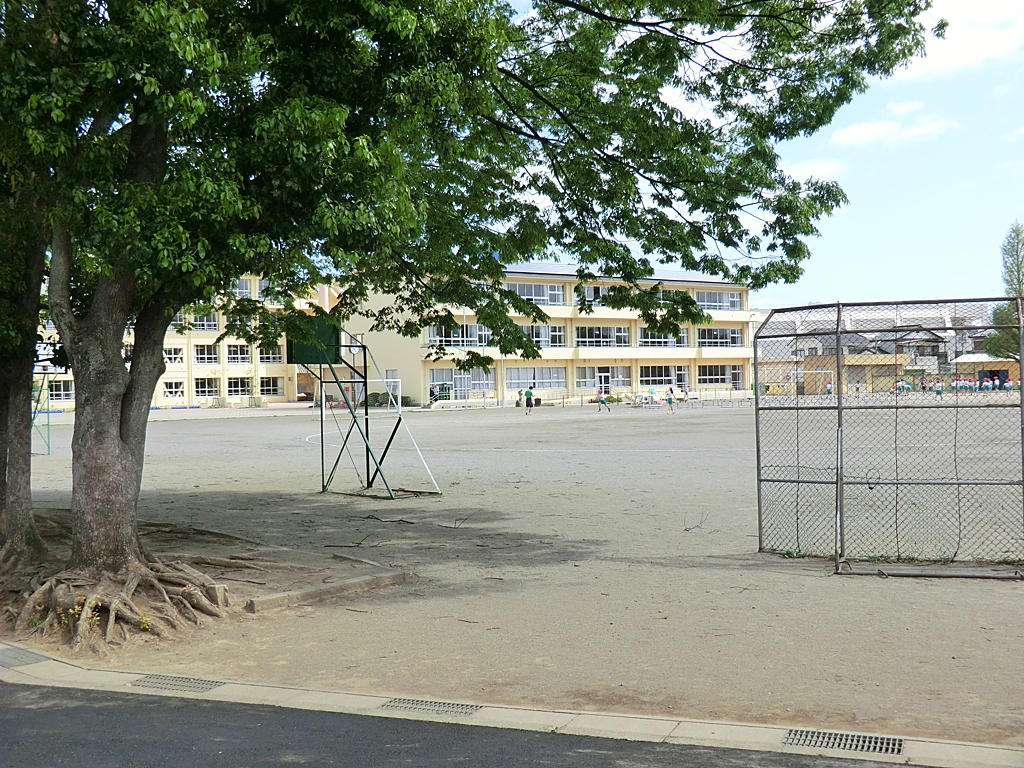 坂戸市立坂戸小学校