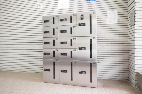 ライオンズマンション若葉　3階 宅配ボックス