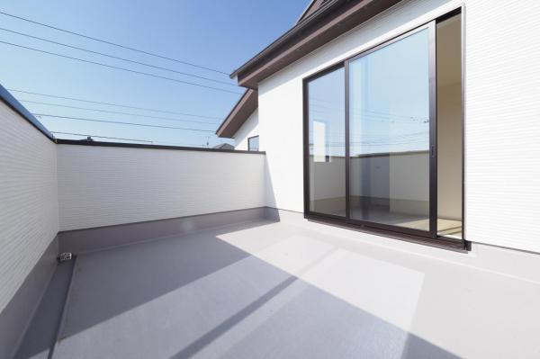 【LDK24.5帖！WIC2×2】川越市山田　新築一戸建て バルコニー