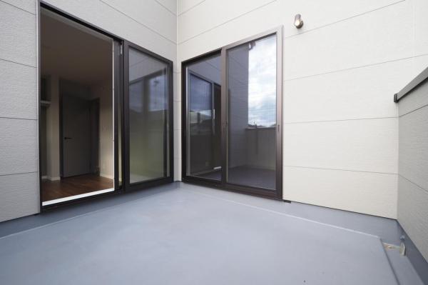 所沢市狭山ヶ丘2丁目　新築一戸建て バルコニー