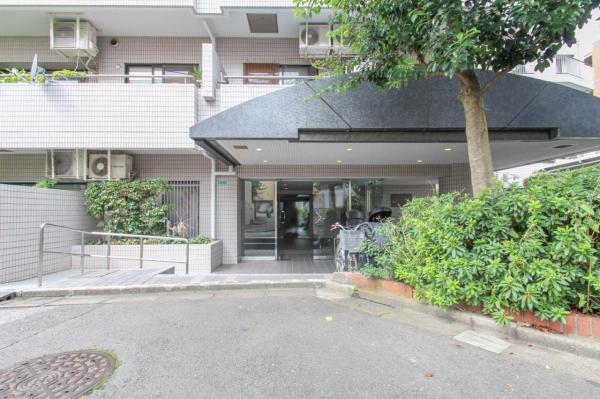 ライツ富士見台　3階 エントランス（外）