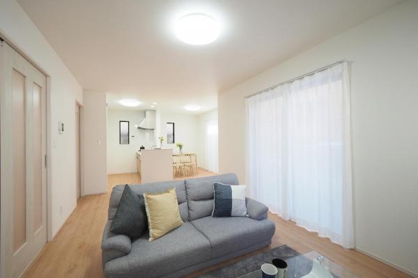 西東京市柳沢3丁目　新築一戸建て リビングダイニング