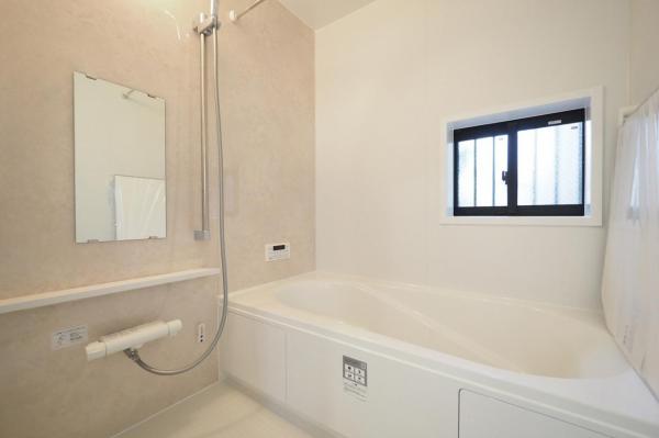 西東京市柳沢3丁目　新築一戸建て 浴室