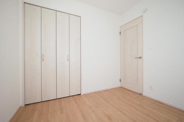 西東京市柳沢3丁目　新築一戸建て 洋室