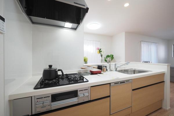 西東京市柳沢3丁目　新築一戸建て キッチン