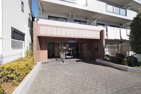 クリオ朝霞壱番館　2階 エントランス（外）