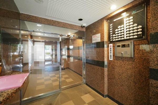クリオ朝霞壱番館　2階 玄関(共用部)