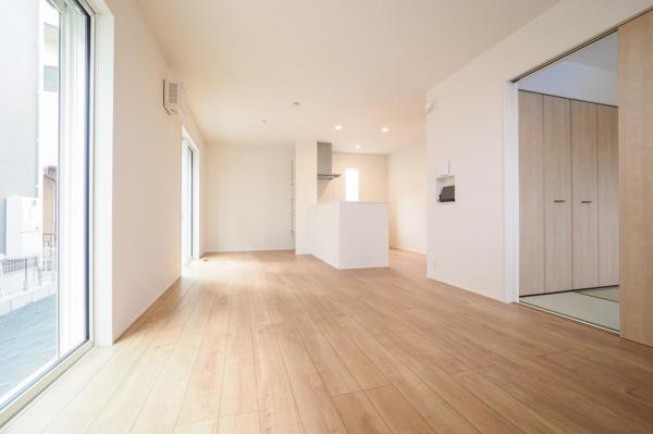 飯能市双柳　新築戸建 リビングダイニング