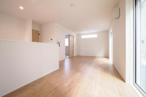 飯能市双柳　新築戸建 リビングダイニング