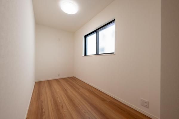 【売主物件／LDK18帖超！／ルーフバルコニー】　東久留米市本町4丁目　中古一戸建て 収納