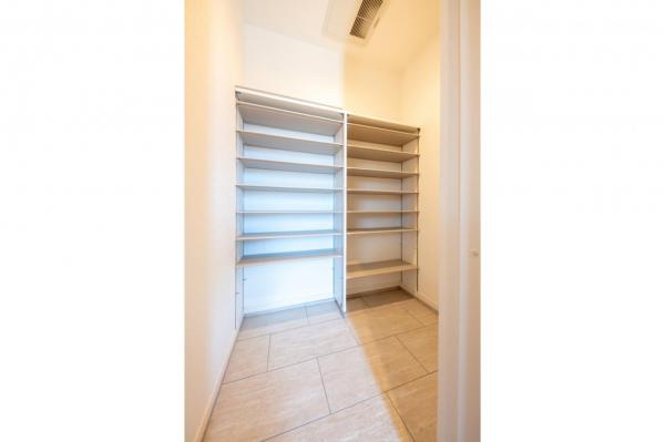 【売主物件／LDK18帖超！／ルーフバルコニー】　東久留米市本町4丁目　中古一戸建て 収納