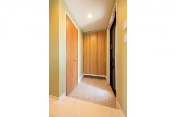 【売主物件／LDK18帖超！／ルーフバルコニー】　東久留米市本町4丁目　中古一戸建て 玄関