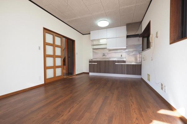 狭山市広瀬台１丁目　中古一戸建て リビングダイニング