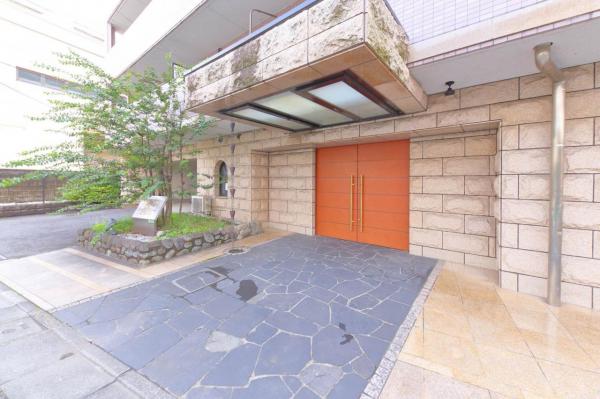 ウイングストリーム氷川台コート　2階 エントランス（外）