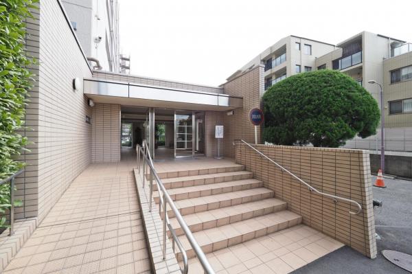 富士見台マンション　2階 エントランス（外）