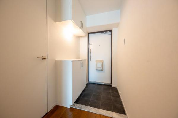 【住協のリフォーム物件】飯能スカイハイツA棟　2階 玄関