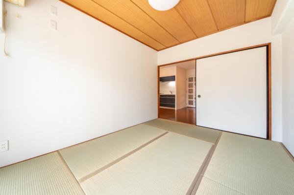 【住協のリフォーム物件】飯能スカイハイツA棟　2階 和室