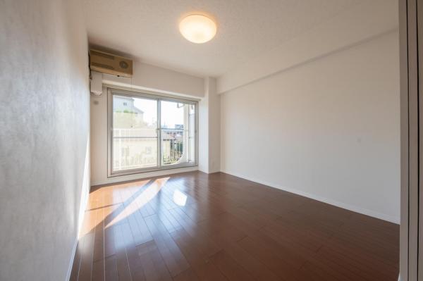 【住協のリフォーム物件】飯能スカイハイツA棟　2階 洋室