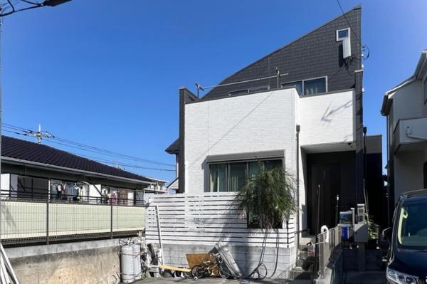 【川越支店のお預かり物件】入間市久保稲荷2丁目　中古一戸建て (現況)外観写真