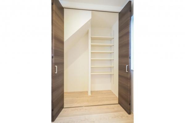 飯能市中居　新築戸建 収納