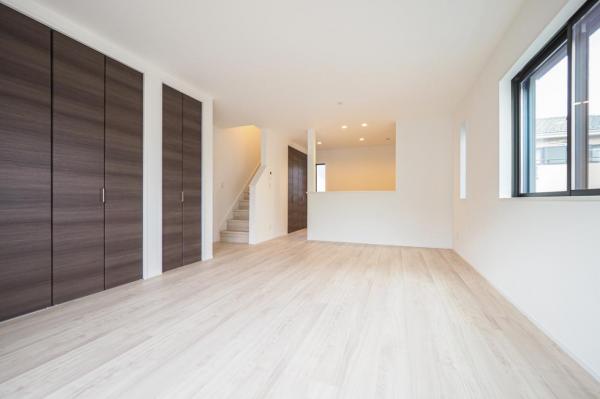 飯能市中居　新築戸建 リビングダイニング