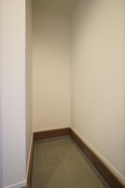 ～早春感謝！価格変更物件～　新座市北野3丁目　新築一戸建て 玄関