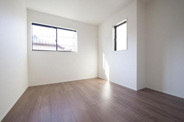 ～早春感謝！価格変更物件～　新座市北野3丁目　新築一戸建て 子供部屋