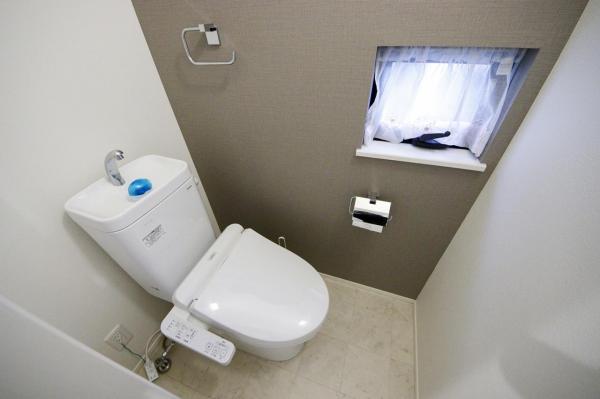 【住協小手指支店のお預かり物件】川口市北園町 築浅中古一戸建て トイレ