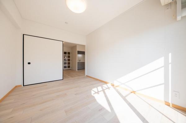 【住協のリフォーム物件】飯能スカイハイツA棟　2階 子供部屋