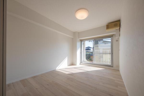 【住協のリフォーム物件】飯能スカイハイツA棟　2階 洋室