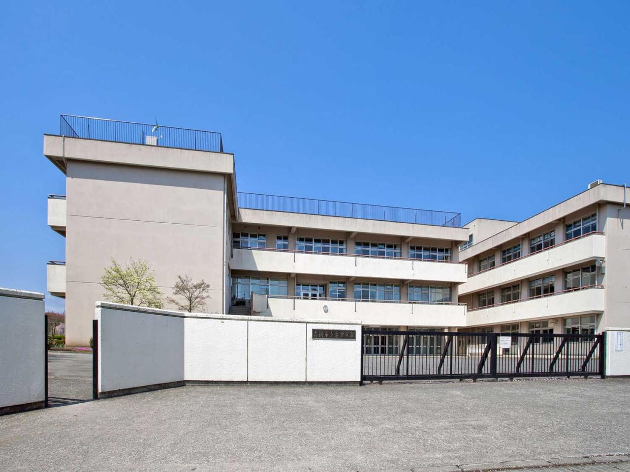 青梅市立泉中学校