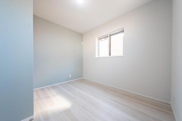 東村山市秋津町4丁目　新築一戸建て 寝室