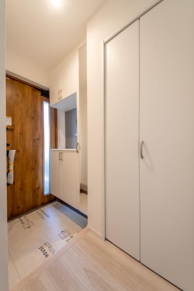 東村山市秋津町4丁目　新築一戸建て 玄関