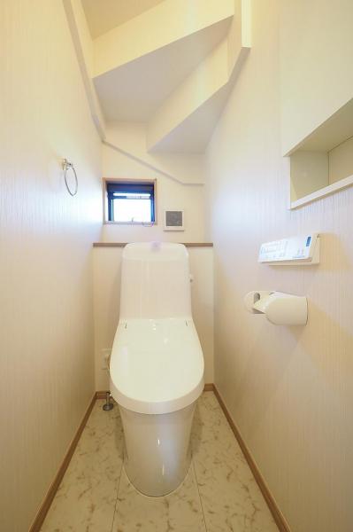 坂戸市西坂戸1丁目　新築一戸建て トイレ