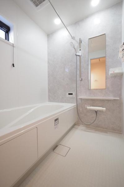 坂戸市西坂戸1丁目　新築一戸建て 浴室