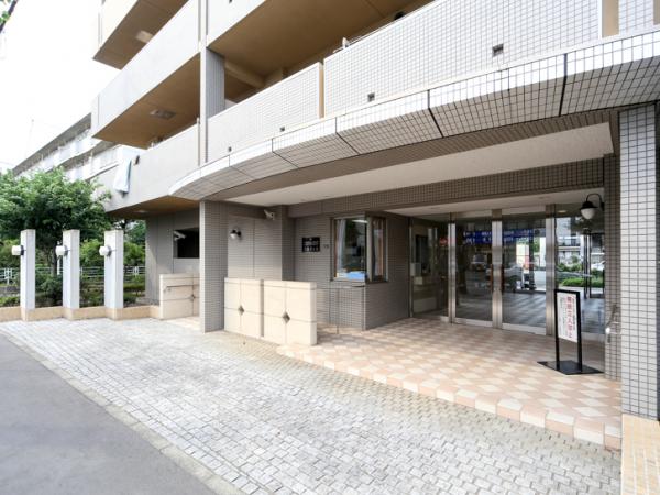 コンフォート若葉ポルカ　6階 エントランス（外）