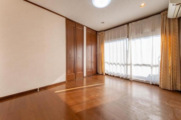 入間市大字仏子　中古一戸建て 寝室