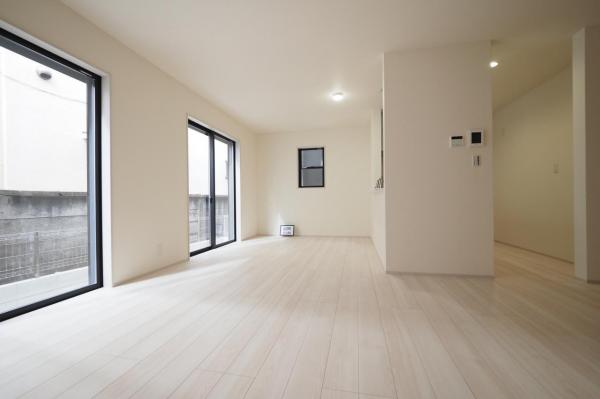 新座市畑中1丁目　新築一戸建て (現況)外観写真