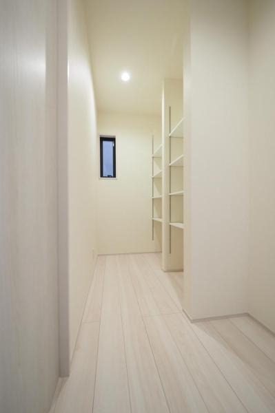 新座市畑中1丁目　新築一戸建て 前面道路含む現地写真