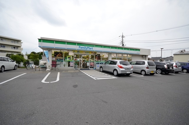 ファミリーマート 青梅吉野街道店