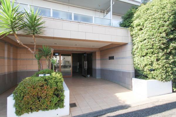 保谷ハウス　1階 エントランス（外）