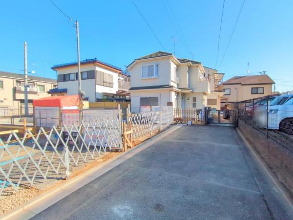 小平市花小金井5丁目　新築一戸建て 前面道路含む現地写真
